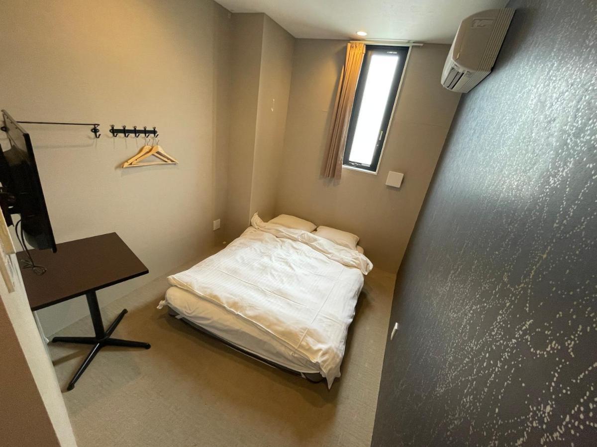 Dot Hostel Hangout Осака Екстер'єр фото